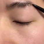 眉毛男性メイク